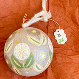 Ball Ornament Silver Dandelions (1/1)