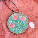 Circle Ornament Green Trumpet Floral (1/1)